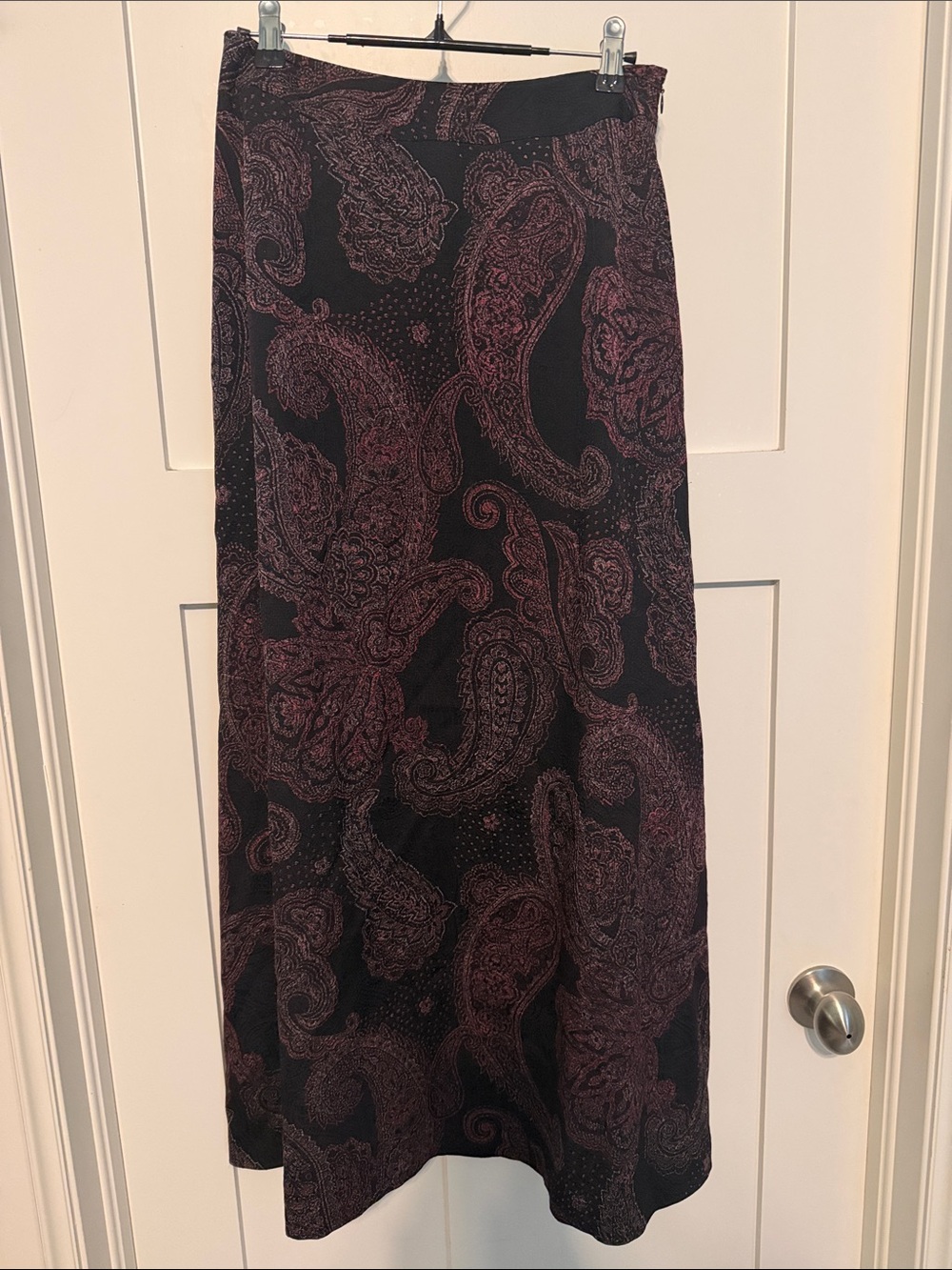 Talbots Vintage Silk and Wool Blend Black and Burgundy Paisley Maxi Skirt Size 4